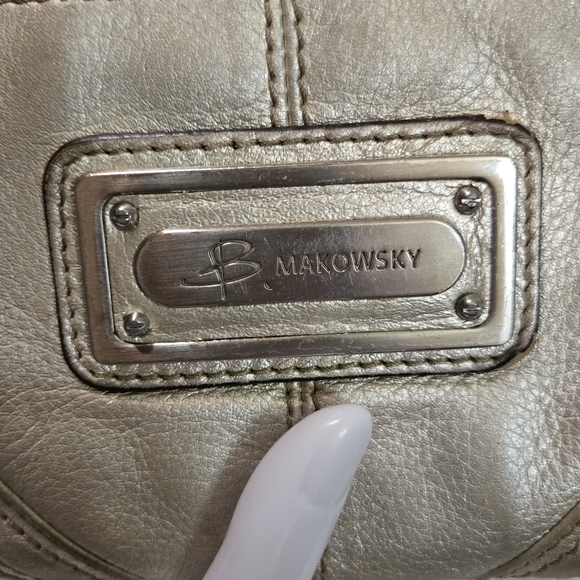 Vintage B Makowsky Accordian Wristlet - Picture 16 of 16